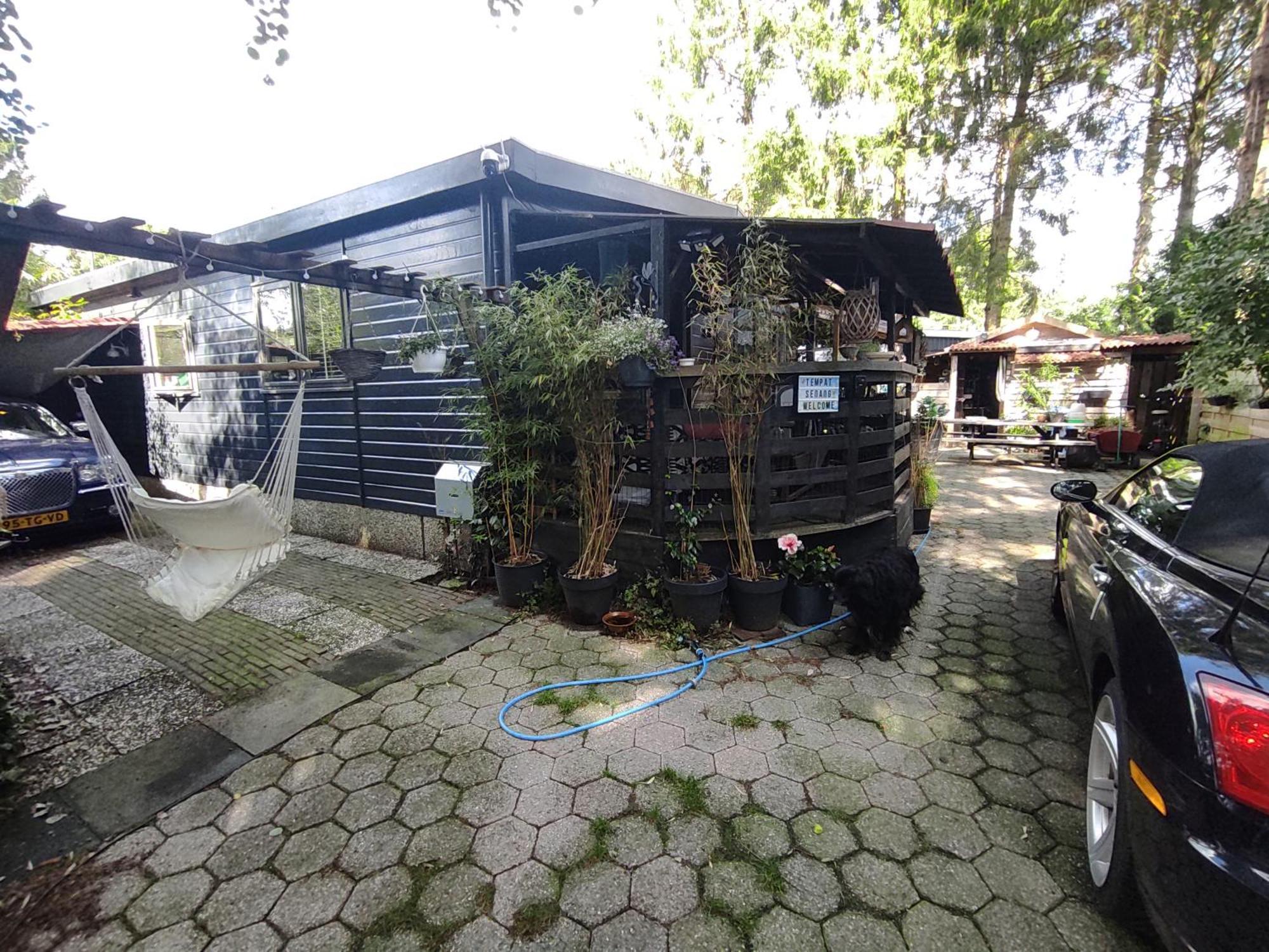 "Tempat Senang" Chalet On The Beautiful Veluwe With Airco Sauna Bbq Jacuzzi Beamer And Dog Putten Exterior photo